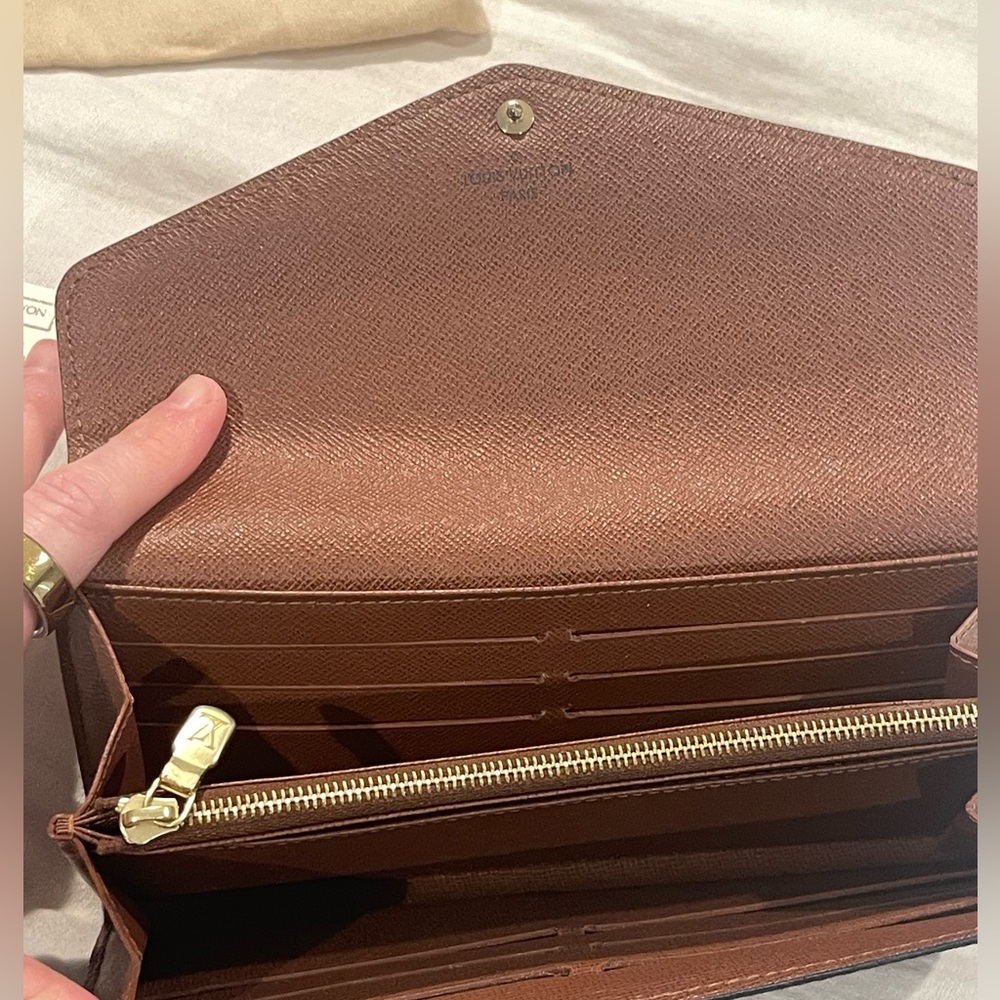 Louis Vuitton wallet - Picture 8 of 8